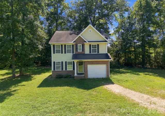 Photo 1 of Single family home for sale at 207 Aceland Cir, Salisbury, NC 28146 | MLS# 4425873 | Listing updated on 2026-10-04