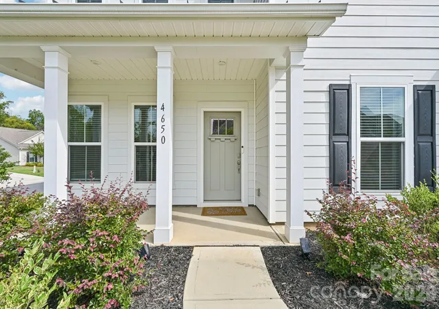 Photo 4 of Single family home for sale at 4650 Cava Ct, Fort Mill, SC 29707 | MLS# 4425877 | Listing updated on 2026-10-20