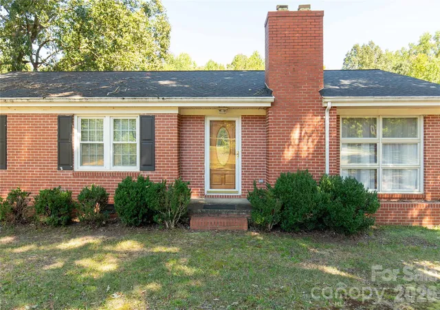 Photo 2 of Single family home for sale at 3667 Pageland Hwy, Lancaster, SC 29720 | MLS# 4425882 | Listing updated on 2026-09-19