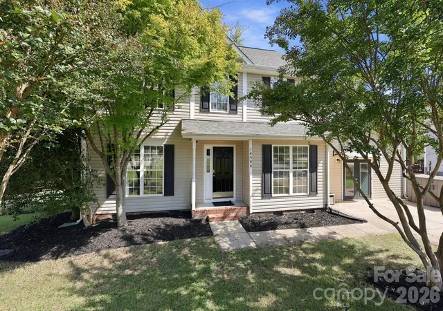 Photo 1 of Single family home for sale at 14306 Blue Grass Dr, Huntersville, NC 28078 | MLS# 4425886 | Listing updated on 2026-09-23