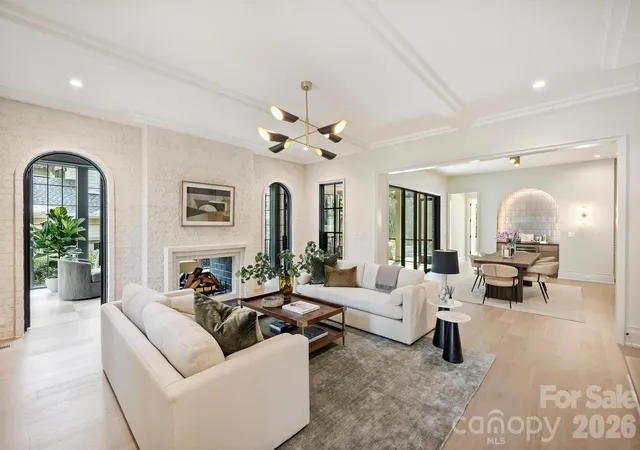 Photo 3 of Single family home for sale at 853 Wriston Pl, Charlotte, NC 28209 | MLS# 4425888 | Listing updated on 2026-09-28