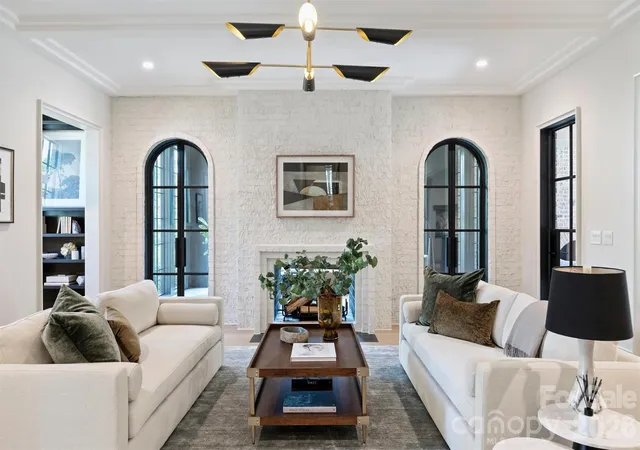 Photo 4 of Single family home for sale at 853 Wriston Pl, Charlotte, NC 28209 | MLS# 4425888 | Listing updated on 2026-09-28