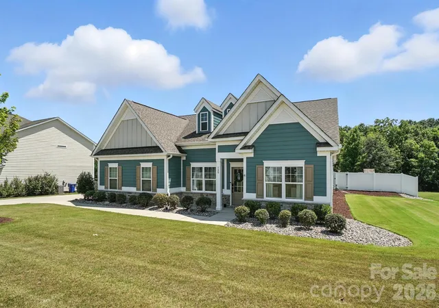 Photo 3 of Single family home for sale at 130 Sierra Chase Dr, Statesville, NC 28677 | MLS# 4425890 | Listing updated on 2026-09-26
