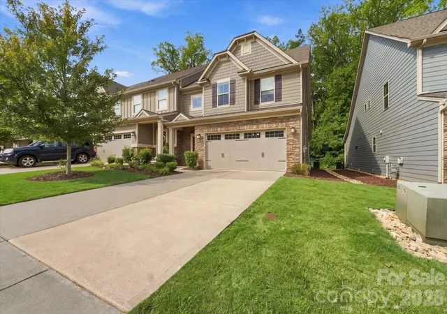 Photo 2 of Townhouse for sale at 135 Lanyard Dr #unit E, Mooresville, NC 28117 | MLS# 4425893 | Listing updated on 2026-10-05