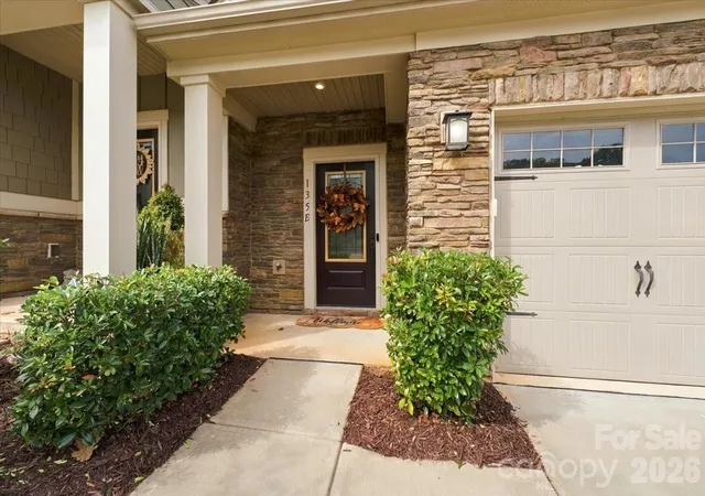 Photo 3 of Townhouse for sale at 135 Lanyard Dr #unit E, Mooresville, NC 28117 | MLS# 4425893 | Listing updated on 2026-10-05