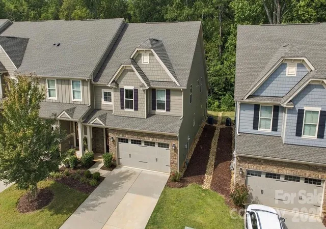 Photo 3 of Townhouse for sale at 135 Lanyard Dr #unit E, Mooresville, NC 28117 | MLS# 4425893 | Listing updated on 2026-10-05