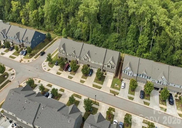 Photo 4 of Townhouse for sale at 135 Lanyard Dr #unit E, Mooresville, NC 28117 | MLS# 4425893 | Listing updated on 2026-10-05
