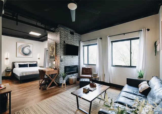 Photo 3 of Condo for sale at 715 N Church St #514, Charlotte, NC 28202 | MLS# 4425896 | Listing updated on 2026-09-25