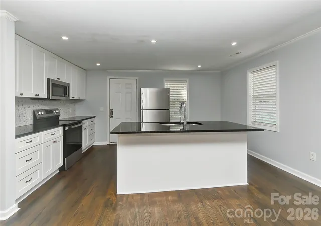 Photo 2 of Single family home for sale at 2941 Reid Ave, Charlotte, NC 28208 | MLS# 4425898 | Listing updated on 2026-09-21