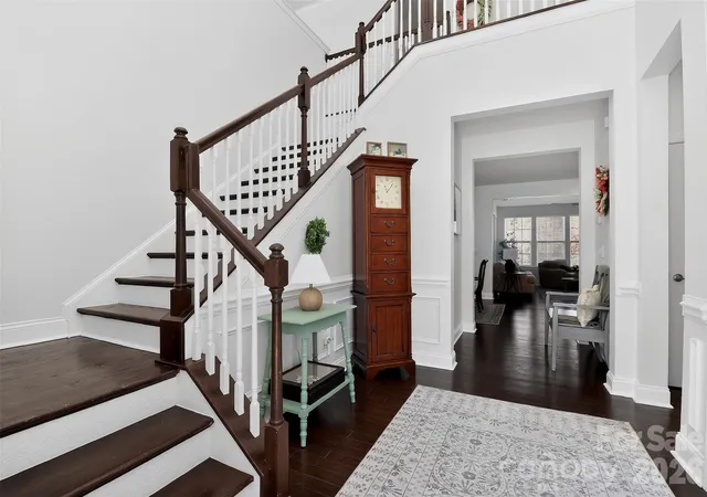 Photo 2 of Single family home for sale at 1818 Sutter Crk Dr, Waxhaw, NC 28173 | MLS# 4425930 | Listing updated on 2026-09-22