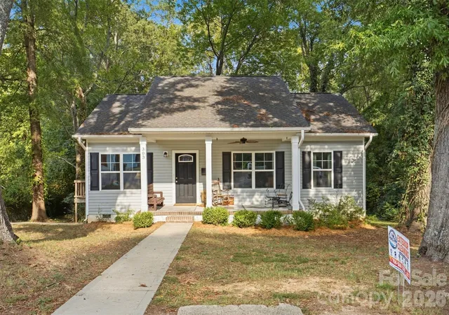 Photo 1 of Single family home for sale at 303 S Mountain St, Cherryville, NC 28021 | MLS# 4425934 | Listing updated on 2026-10-02