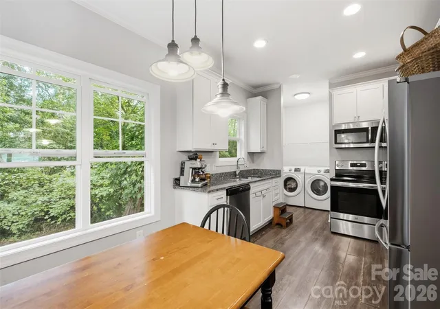 Photo 3 of Single family home for sale at 303 S Mountain St, Cherryville, NC 28021 | MLS# 4425934 | Listing updated on 2026-10-02