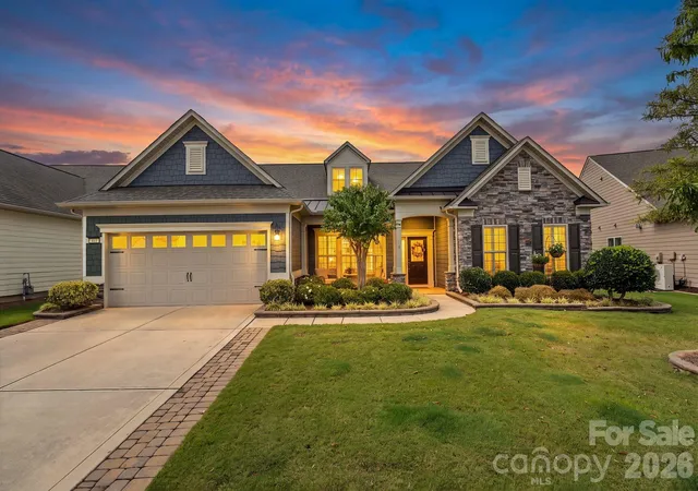 Photo 1 of Single family home for sale at 411 Haven Ave, Fort Mill, SC 29715 | MLS# 4425938 | Listing updated on 2026-09-26