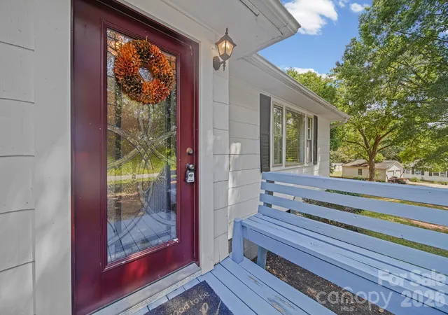 Photo 3 of Single family home for sale at 823 Great Fls Hwy, Chester, SC 29706 | MLS# 4425939 | Listing updated on 2026-09-24