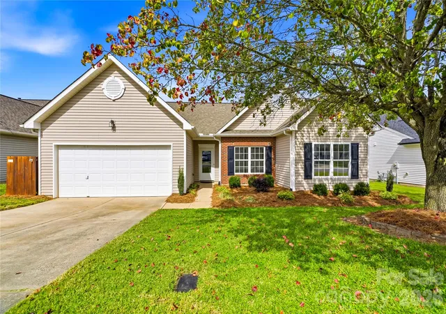 Photo 1 of Single family home for sale at 179 Mott Rd, Mooresville, NC 28115 | MLS# 4425941 | Listing updated on 2026-10-07