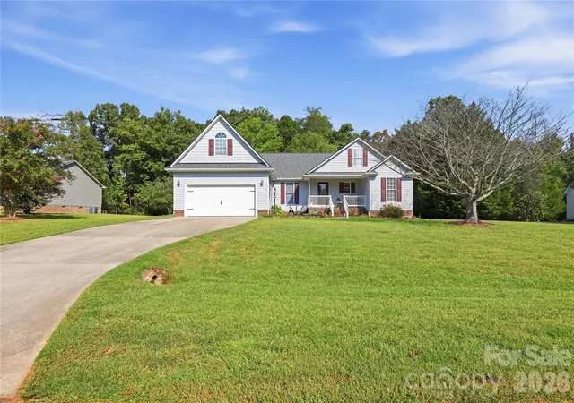 Photo 1 of Single family home for sale at 6497 Fly A Way Dr, Denver, NC 28037 | MLS# 4425942 | Listing updated on 2026-09-30