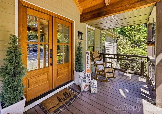 Photo 4 of Single family home for sale at 255 Cross Ridge Dr, Rutherfordton, NC 28139 | MLS# 4425951 | Listing updated on 2026-09-20