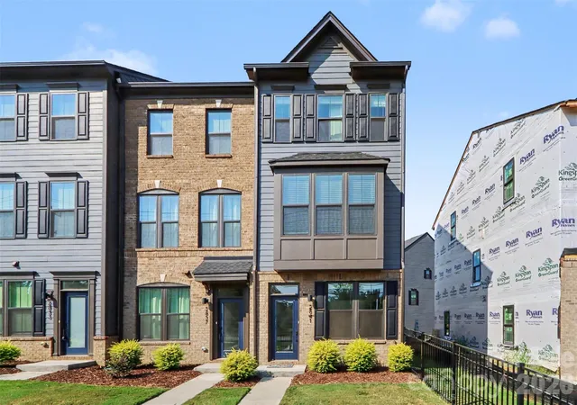 Photo 1 of Townhouse for sale at 2841 Statesville Ave, Charlotte, NC 28206 | MLS# 4425972 | Listing updated on 2026-10-10
