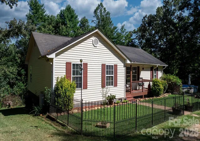 Single family home for sale at 4218 Piney Rd, Morganton, NC 28655 | MLS# 4425976 | Listing updated on 2026-09-20