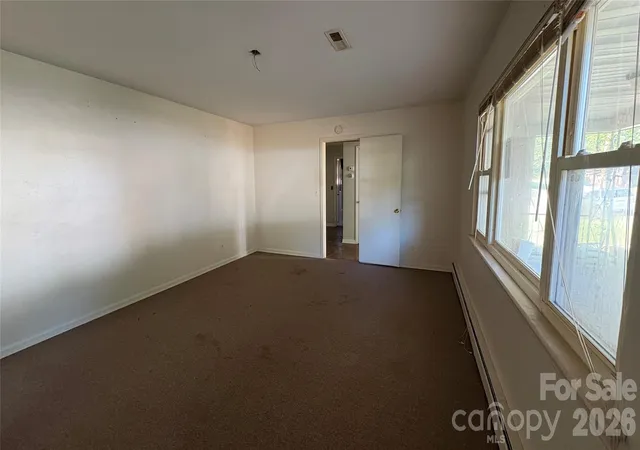 Photo 3 of Single family home for sale at 506 Whisnant St, Shelby, NC 28150 | MLS# 4425994 | Listing updated on 2026-09-23