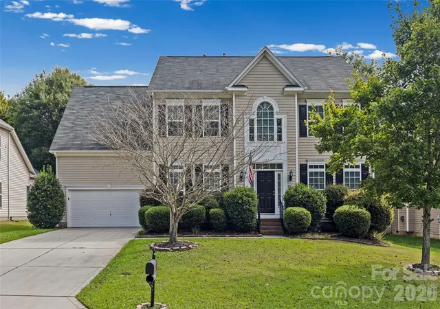 Photo 1 of Single family home for sale at 322 Lorraine Rd, Fort Mill, SC 29708 | MLS# 4426003 | Listing updated on 2026-10-06