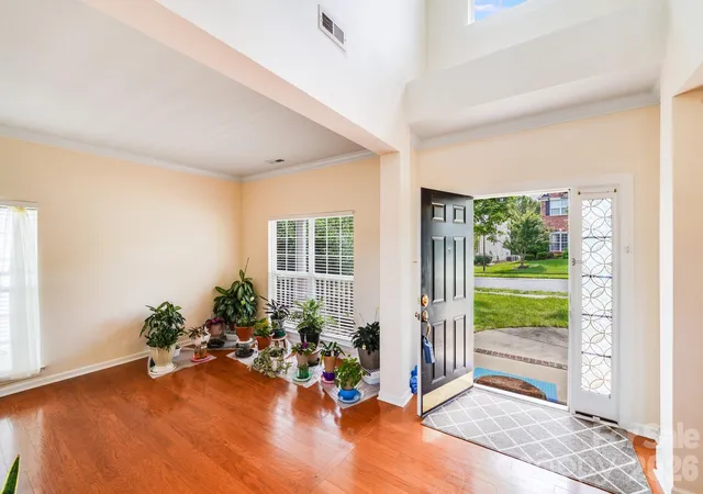Photo 4 of Single family home for sale at 6227 Castlecove Rd, Charlotte, NC | MLS# 4426007 | Listing updated on 2026-09-29