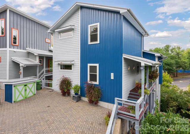 Single family home for sale at 10 Birdhouse Row, Asheville, NC 28801 | MLS# 4426008