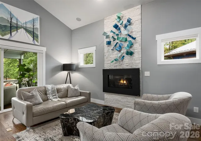 Photo 4 of Single family home for sale at 10 Birdhouse Row, Asheville, NC 28801 | MLS# 4426008 | Listing updated on 2026-10-03