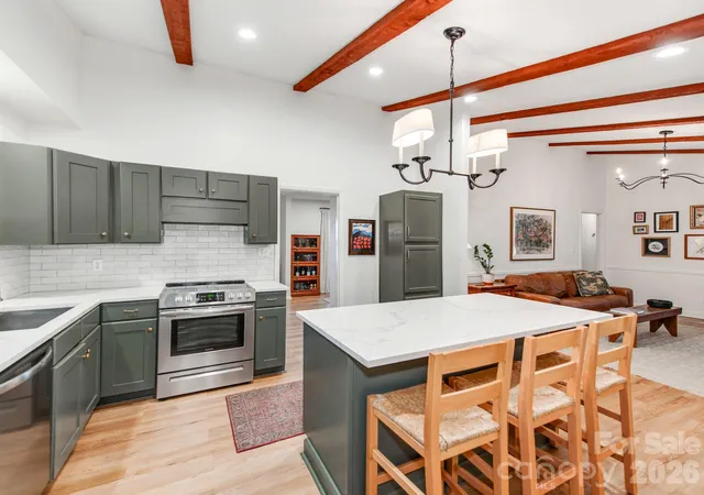 Photo 4 of Single family home for sale at 6821 Old Post Rd, Charlotte, NC 28212 | MLS# 4426020 | Listing updated on 2026-09-22