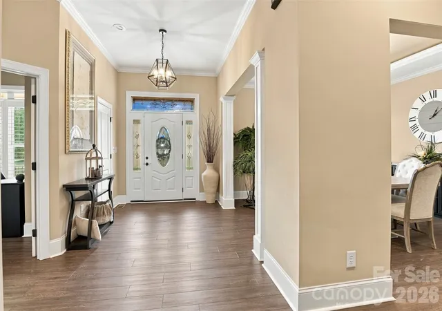 Photo 3 of Single family home for sale at 917 Catawba Shrs Dr, Rock Hill, SC 29730 | MLS# 4426030 | Listing updated on 2026-09-26