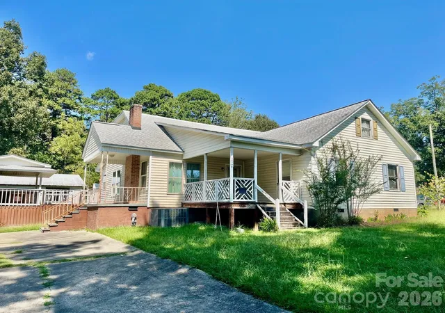 Photo 1 of Single family home for sale at 3527 Gastonia Hwy, Lincolnton, NC 28092 | MLS# 4426031 | Listing updated on 2026-09-18