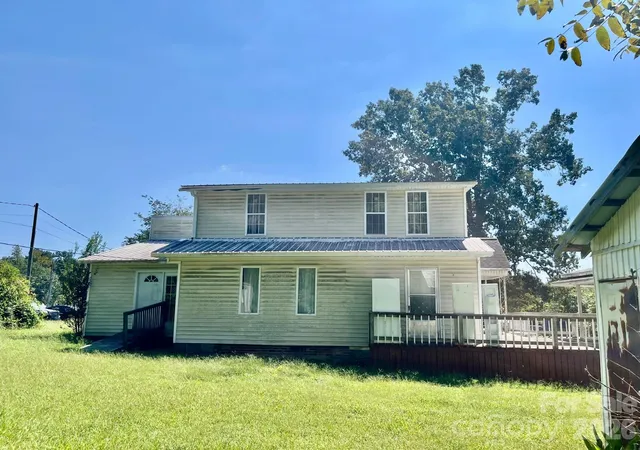Photo 2 of Single family home for sale at 3527 Gastonia Hwy, Lincolnton, NC 28092 | MLS# 4426031 | Listing updated on 2026-09-18