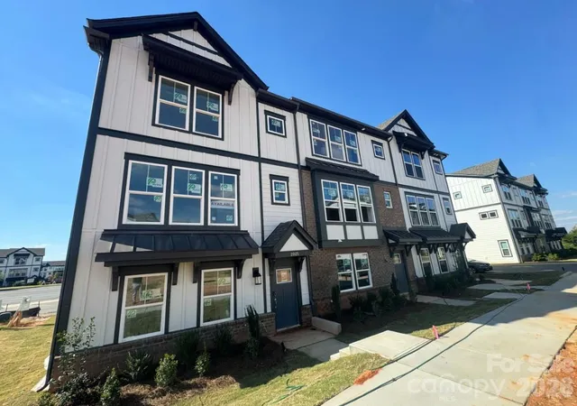 Photo 1 of Townhouse for sale at 2025 Hawksworth Ln, Charlotte, NC 28262 | MLS# 4426032 | Listing updated on 2026-10-29