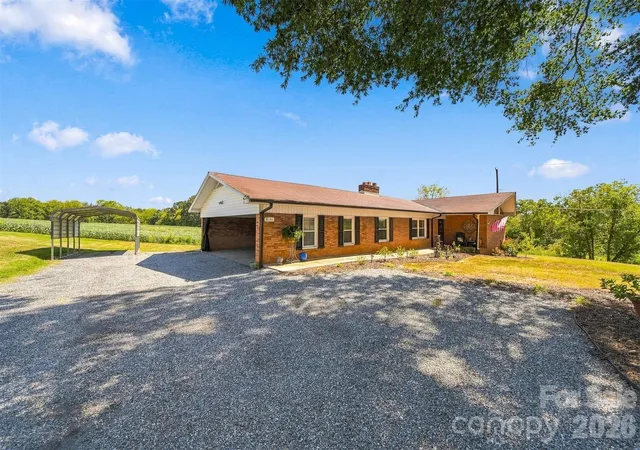 Photo 3 of Sale Pending at 4286 Hall Dairy Rd, Claremont, NC 28610 | MLS# 4426036 | Listing updated on 2026-10-02