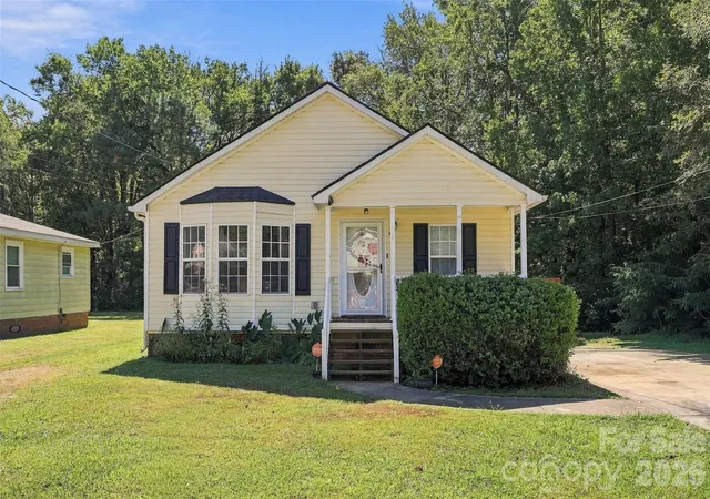 Single family home for sale at 455 Castlewood Cir, Rock Hill, SC 29730 | MLS# 4426042