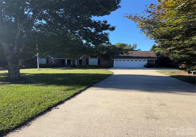 Photo 1 of Single family home for sale at 1697 Old Ml Rd, Lincolnton, NC 28092 | MLS# 4426054 | Listing updated on 2026-10-03