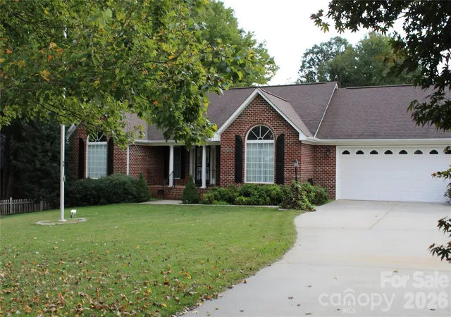 Photo 1 of Single family home for sale at 1697 Old Ml Rd, Lincolnton, NC 28092 | MLS# 4426054 | Listing updated on 2026-10-20