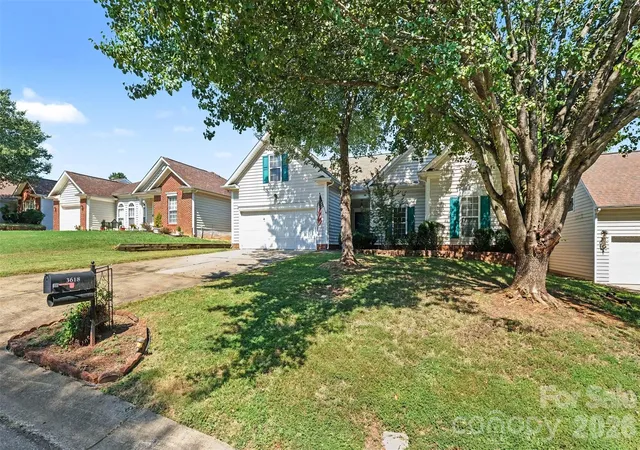Photo 2 of Single family home for sale at 3618 Sipes Ln, Charlotte, NC 28269 | MLS# 4426063 | Listing updated on 2026-09-20