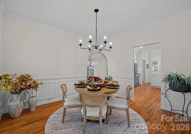 Photo 3 of Single family home for sale at 390 Robinson Rd, Mooresville, NC 28117 | MLS# 4426077 | Listing updated on 2026-09-26