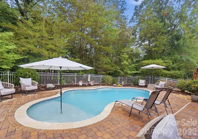 Photo 1 of Single family home for sale at 2669 Southern Tr Dr, Waxhaw, NC 28173 | MLS# 4426085 | Listing updated on 2026-10-15