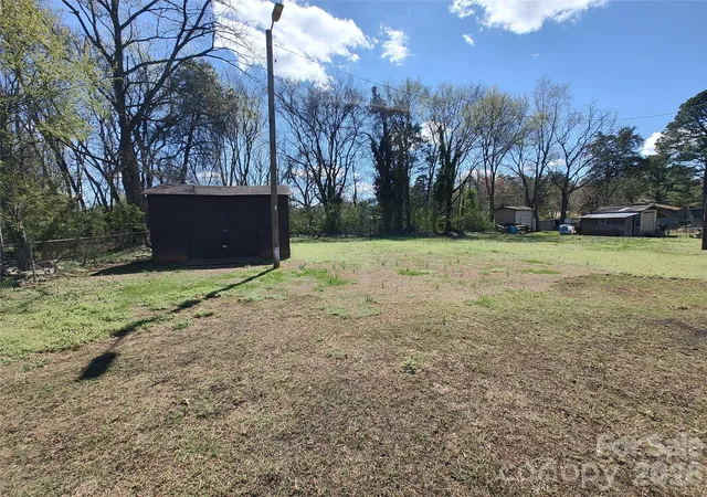 Photo 2 of Single family home for sale at 175 Leonard Rd, Salisbury, NC 28146 | MLS# 4426095 | Listing updated on 2026-09-21