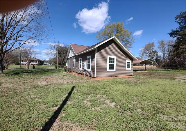 Photo 3 of Single family home for sale at 175 Leonard Rd, Salisbury, NC 28146 | MLS# 4426095 | Listing updated on 2026-09-21