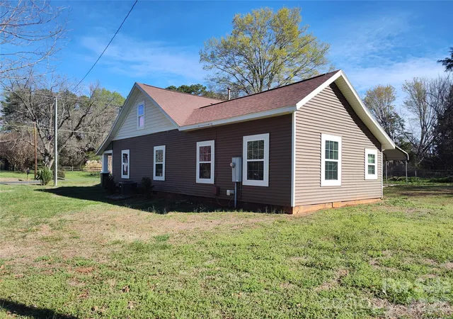 Photo 4 of Single family home for sale at 175 Leonard Rd, Salisbury, NC 28146 | MLS# 4426095 | Listing updated on 2026-09-21