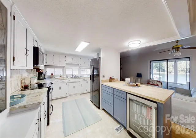 Photo 4 of Single family home for sale at 4935 Vagabond Ln, Sherrills Ford, NC 28673 | MLS# 4426102 | Listing updated on 2026-10-01