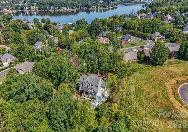 Photo 1 of Single family home for sale at 80 42nd Avenue Dr NW, Hickory, NC 28601 | MLS# 4426123 | Listing updated on 2026-09-24