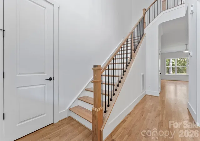 Photo 2 of Single family home for sale at 80 42nd Avenue Dr NW, Hickory, NC 28601 | MLS# 4426123 | Listing updated on 2026-09-24