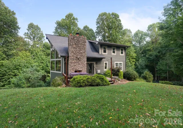 Photo 3 of Single family home for sale at 558 Perri Crk Way, Warrensville, NC 28693 | MLS# 4426128 | Listing updated on 2026-09-23