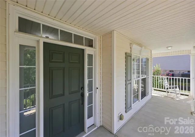 Photo 3 of Single family home for sale at 10124 Lafoy Dr, Huntersville, NC 28078 | MLS# 4426144 | Listing updated on 2026-10-02