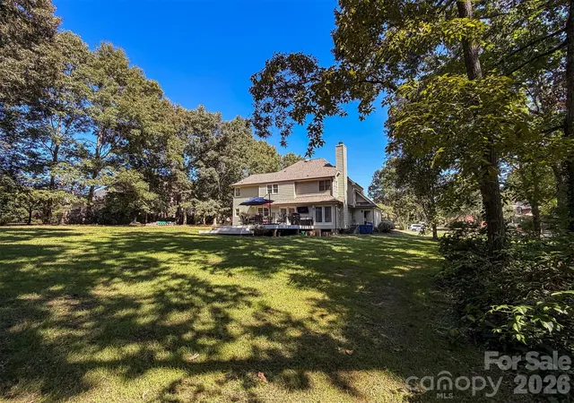 Photo 3 of Single family home for sale at 1740 29th Avenue Pl Ne, Hickory, NC 28601 | MLS# 4426155 | Listing updated on 2026-09-22