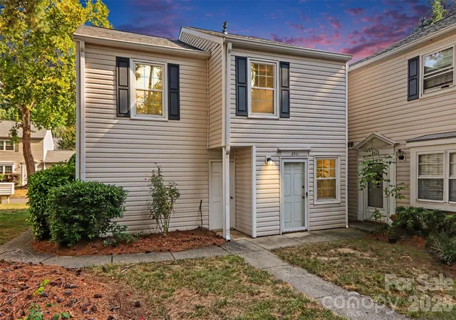 Photo 1 of Condo for sale at 8521 Castle Pine Ct, Charlotte, NC 28226 | MLS# 4426172 | Listing updated on 2026-09-24